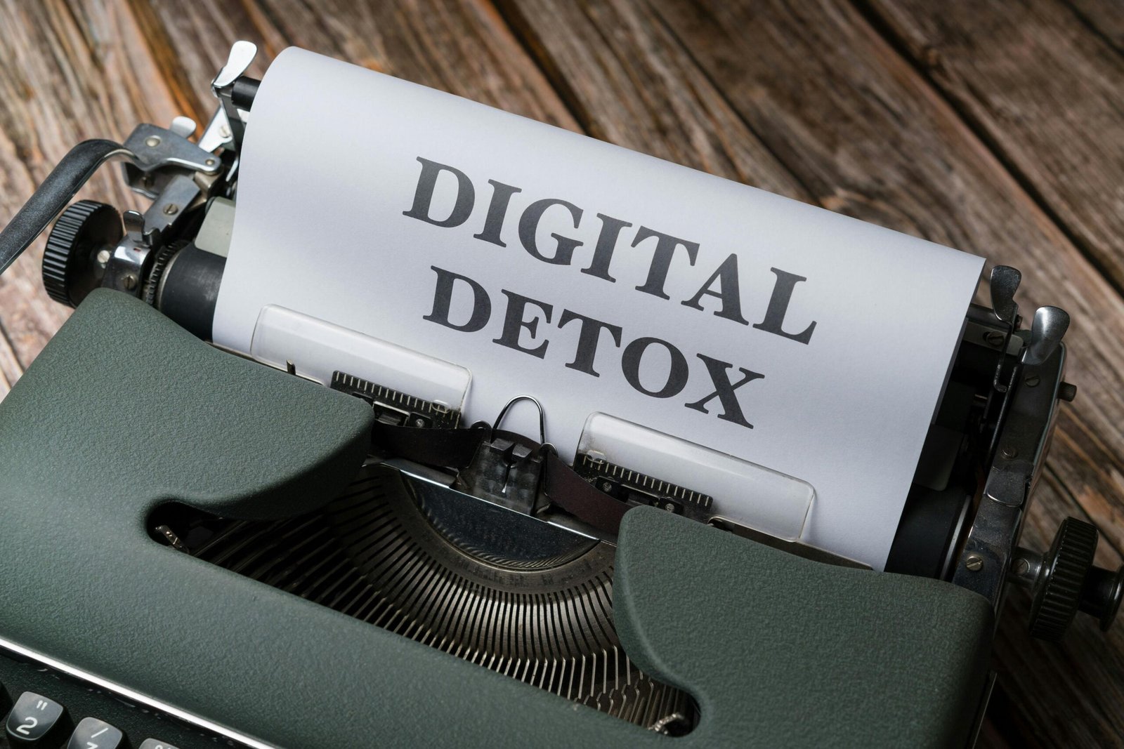 How Social Media Impacts Mental Wellness